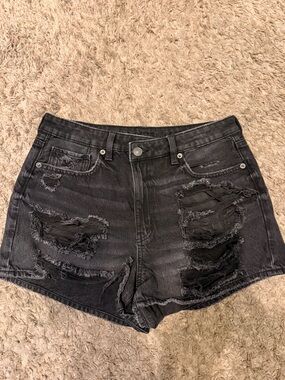American Eagle Size 8 Black Mom Shorts